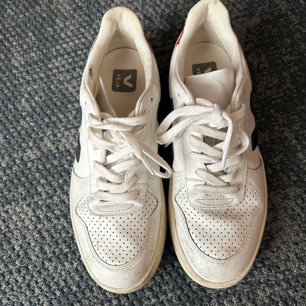 Veja Shoes - W8